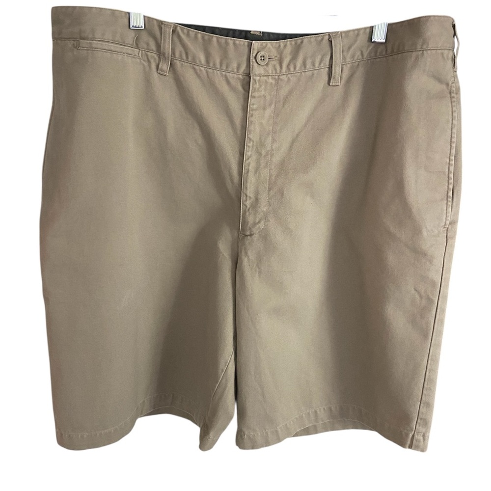 Men’s Mantles beige size 40 shorts, 100% cotton. Front and back pockets